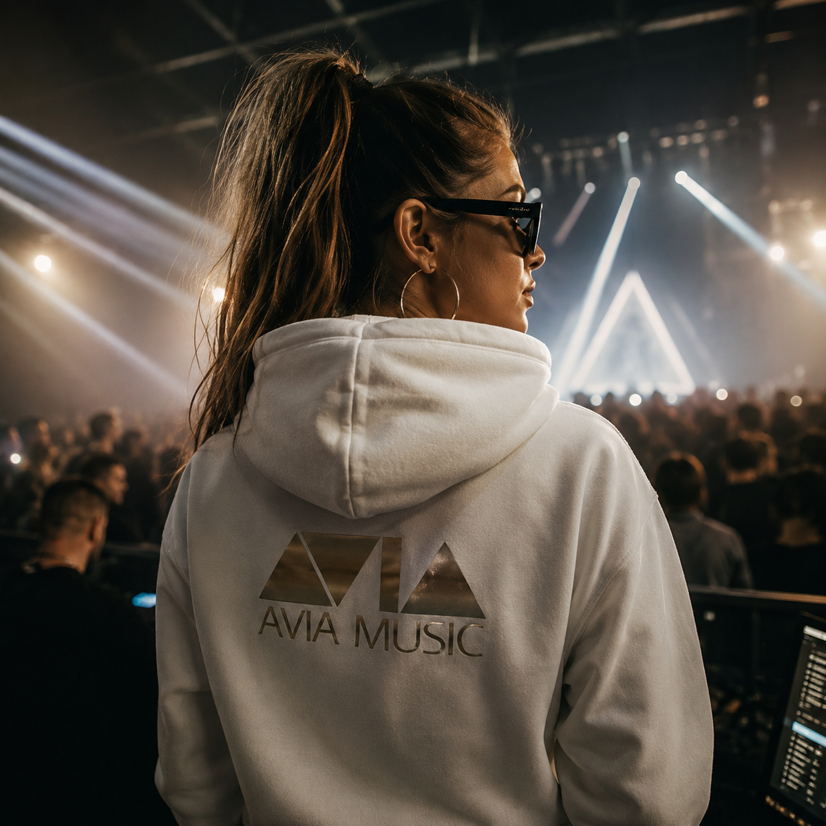 AVIA Hoodie white / beige