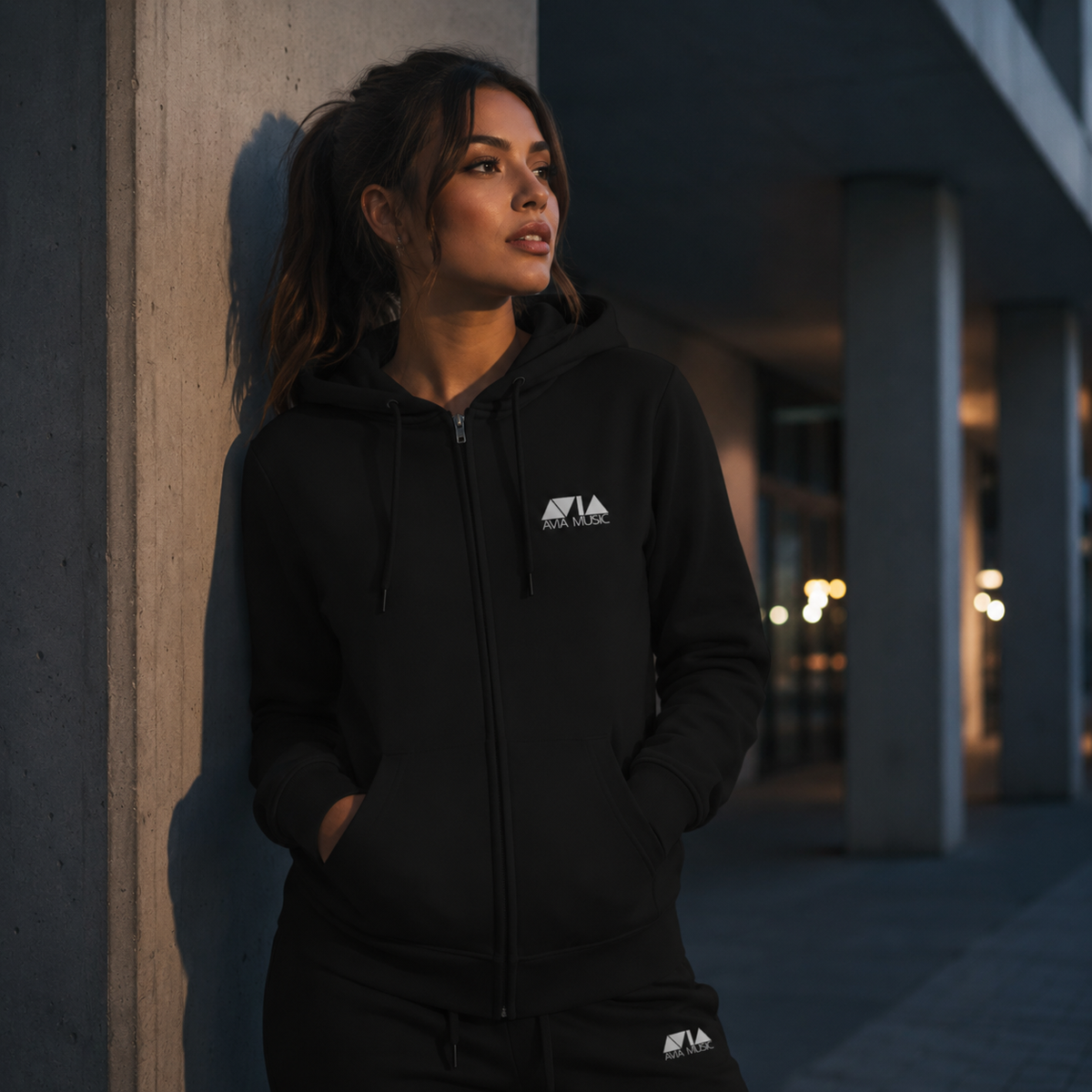 AVIA Hoodie black / white